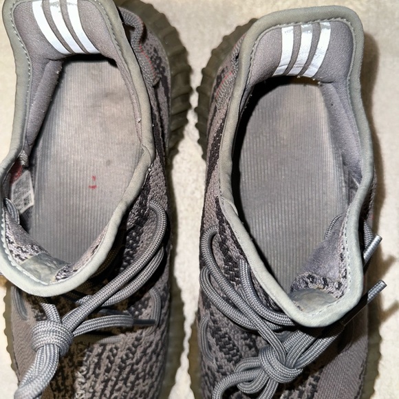 Yeezy Boost 350 V2 'Beluga 2.0' - Picture 4 of 7